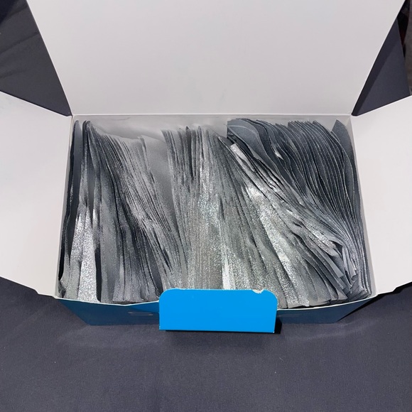 Box of Foil Nail Wraps - Picture 2 of 3